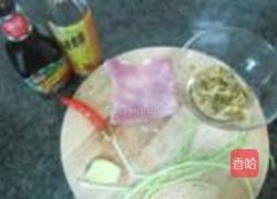 榨菜肉丝煲仔饭的做法图解2