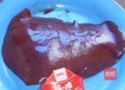 大蒜叶炒猪肝的做法图解1