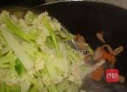 鹅肠带炒椰菜花的做法图解4