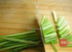 凉拌海米芹菜的做法图解1