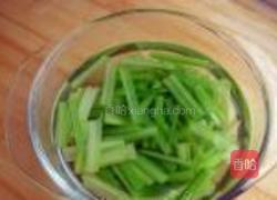 凉拌海米芹菜的做法图解3