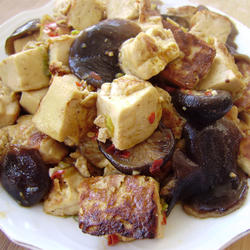 香菇烧豆腐的做法[图]