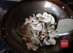 口蘑腐竹炒蹄筋的做法图解10