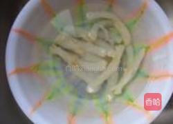 口蘑腐竹炒蹄筋的做法图解5