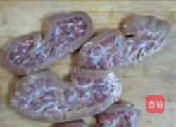 大葱炒腰花的做法图解1