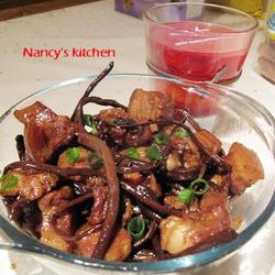 茶树菇红烧肉的做法[图]
