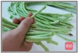 鱼香豇豆圈的做法图解2