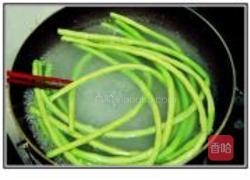 鱼香豇豆圈的做法图解4