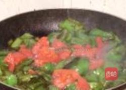 番茄香虎皮辣椒的做法图解4