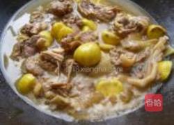 板栗烧鸭的做法图解8