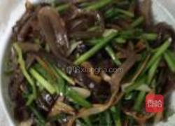 木耳炒黄花的做法图解6