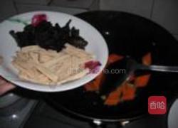 蚝油五彩爆腐竹的做法图解9