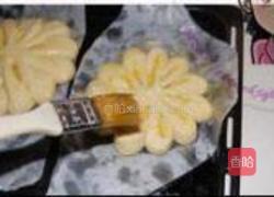 椰蓉花型面包的做法图解11