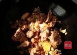 笋干焖鸭的做法图解9