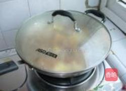 榛蘑炖鸡腿的做法图解16