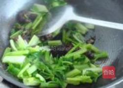 芹菜炒腊肉的做法图解5
