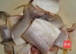 炸黄花鱼块的做法图解2