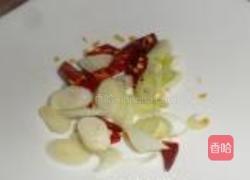 黄瓜炒肉片的做法图解3
