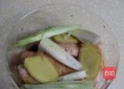 腐竹香菇炖翅中的做法图解3