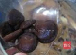 腐竹香菇炖翅中的做法图解9