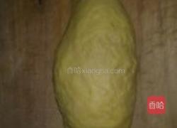 莲茸蛋黄角的做法图解2