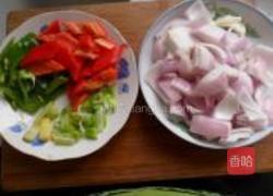 洋葱炒腰花的做法图解2