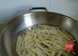 韭菜头炒冬笋的做法图解8