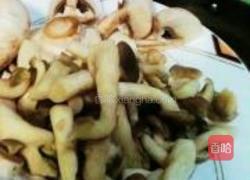 青菜菌菇牛筋汤面的做法图解6