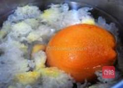 冰糖脐橙银耳糖的做法图解1