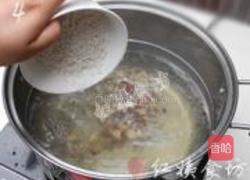 薏米红豆莲子粥的做法图解4