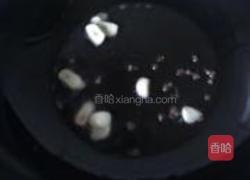 西红柿蛋花面的做法图解2