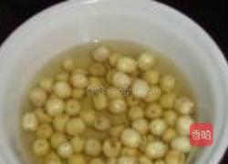 桂圆莲子蜜糯粥的做法图解1