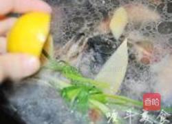 挪威三文鱼头汤的做法图解5