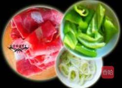 肥牛卷角瓜片的做法图解1