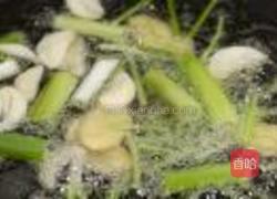 杏仁茼蒿的做法图解2