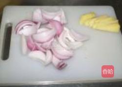 可乐洋葱鸡翅的做法图解2