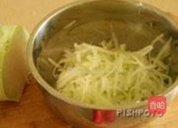 凉拌苤蓝的做法图解2