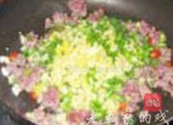 菠萝芯牛粒生菜包的做法图解4