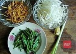 银芽炒馓子的做法图解2