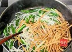 银芽炒馓子的做法图解5