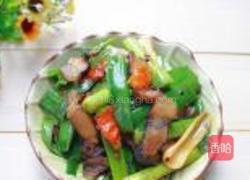 青蒜炒腊肉的做法图解7