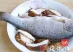 清蒸鲈鱼的做法图解2