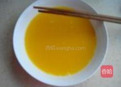 韭黄滑蛋的做法图解1