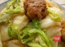白菜包菜炒丸子的做法图解6