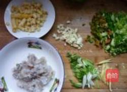 椒香玉米爆虾丁的做法图解2