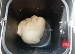 洋葱牛肉披萨的做法图解2