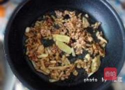 红烧肉丝鲈鱼的做法图解7