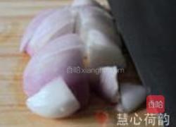 番茄藜麦酸黄瓜牛尾汤的做法图解1