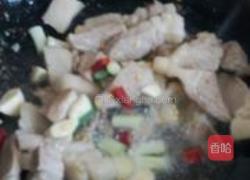 豇豆干焖肉的做法图解9
