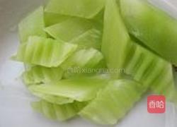 莴苣炒腐竹的做法图解1